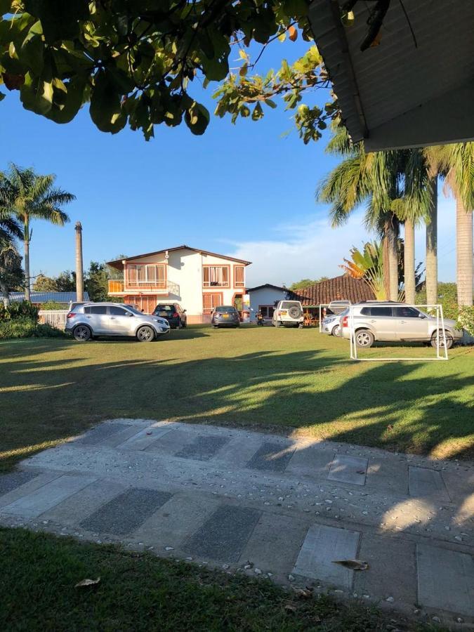 Alojamiento Campestre Hawaii Montenegro Exterior foto